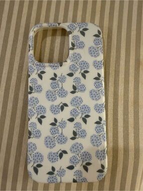 Casey White Floral Phone Case with Blue Hydrangea Pattern I phone 16 pro max